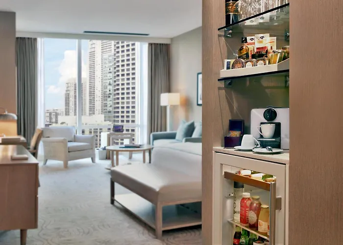 Trump International & Tower Hotel 5*