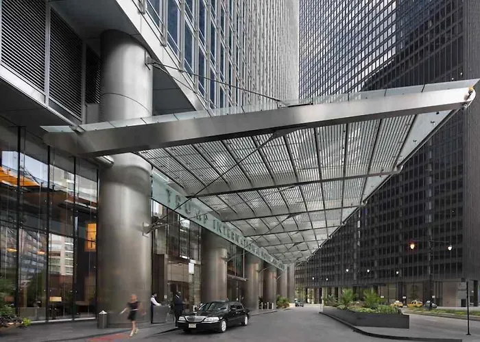 Trump International & Tower Hotel 5*